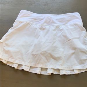 Iviva White "Tennis" skort. EUC. Size 10